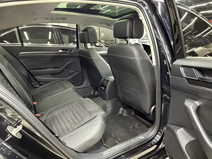 Фото 7 - Volkswagen Magotan