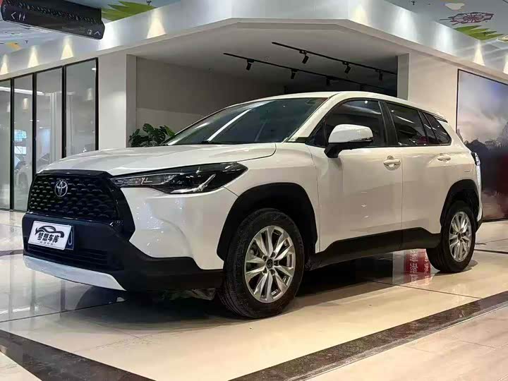 Фото 2 - Toyota Corolla Cross