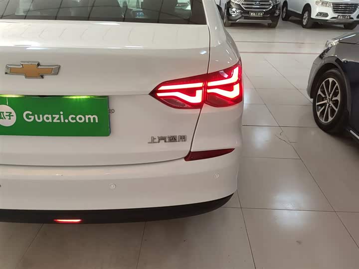 Фото 8 - Chevrolet Monza