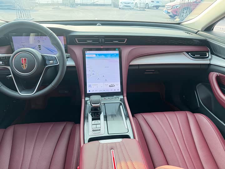 Фото 9 - Hongqi H5