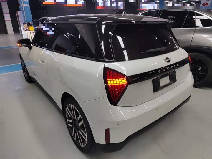 Фото 5 - Mini Cooper