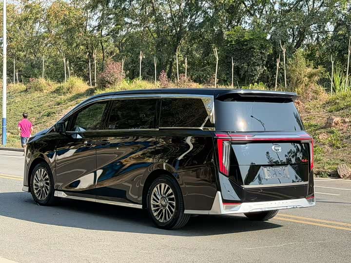 Фото 7 - GAC Trumpchi M8