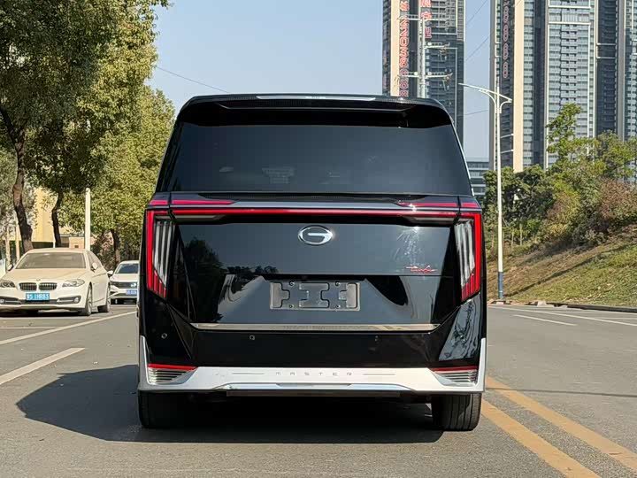 Фото 9 - GAC Trumpchi M8