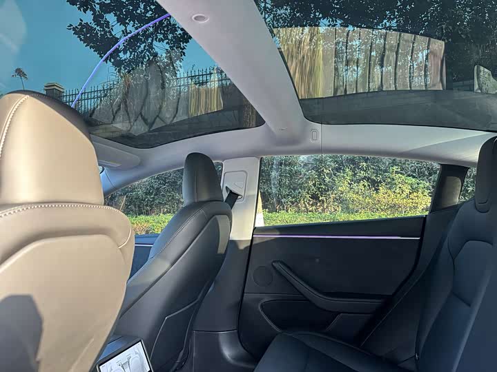 Фото 9 - Tesla Model 3