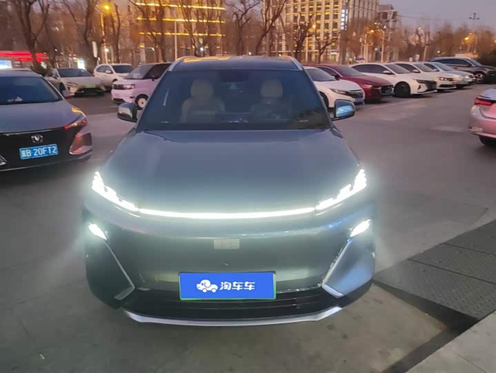 Фото 2 - Geely Galaxy Starship 7