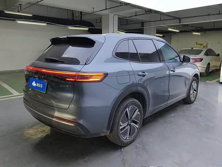 Фото 3 - Geely Galaxy Starship 7