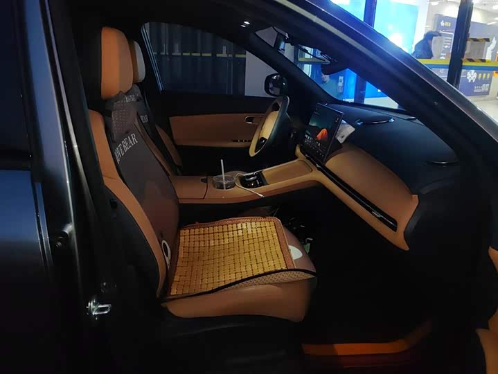 Фото 8 - Geely Galaxy Starship 7