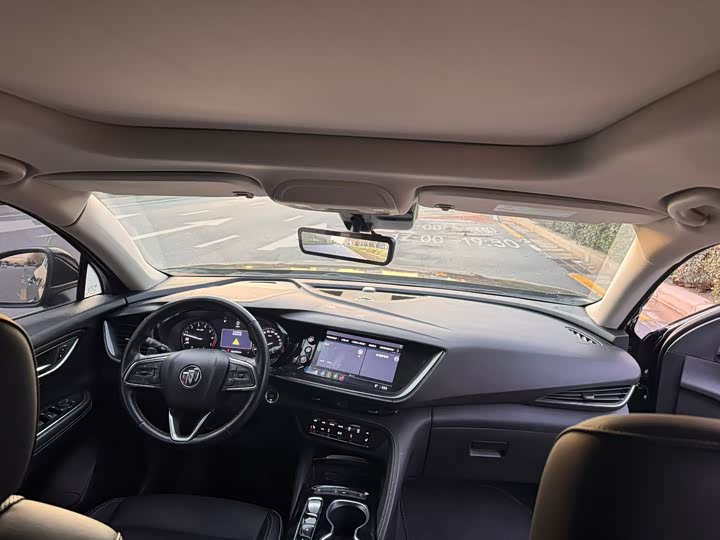 Фото 6 - Buick Envision Plus