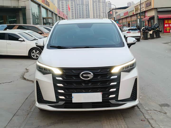 Фото 2 - GAC Trumpchi M6