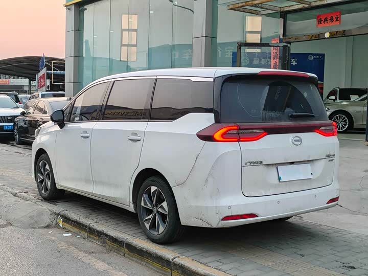 Фото 7 - GAC Trumpchi M6