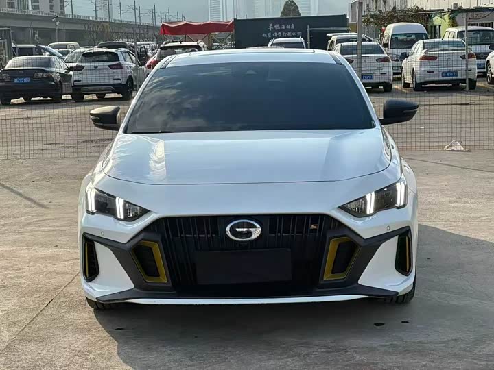 Фото 2 - GAC Trumpchi Empow R