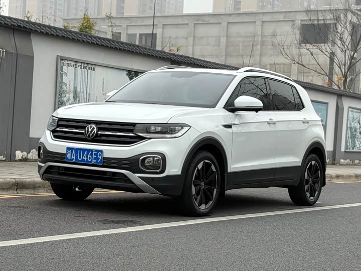 Фото 1 - Volkswagen Tacqua