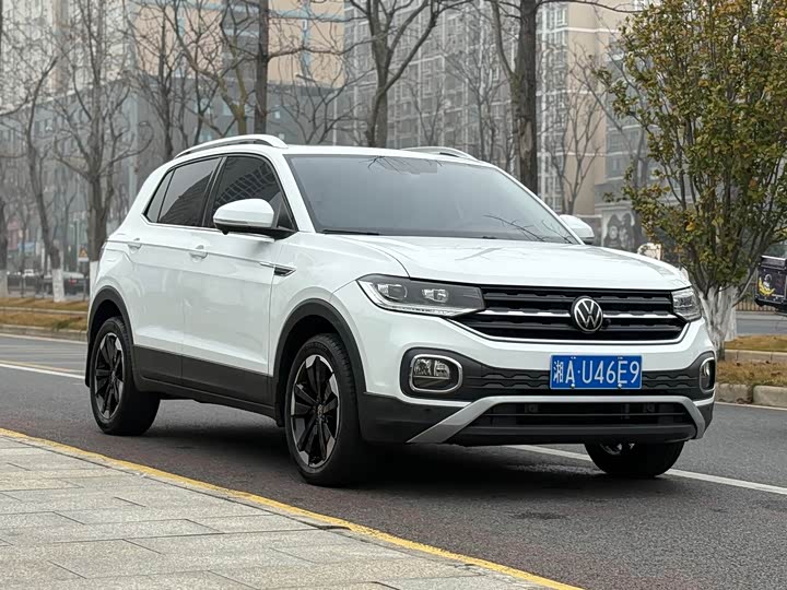 Фото 3 - Volkswagen Tacqua