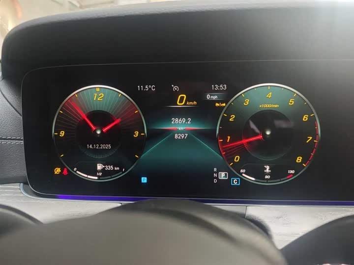 Фото 2 - Mercedes-Benz E-Class