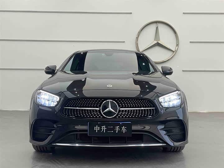 Фото 3 - Mercedes-Benz E-Class