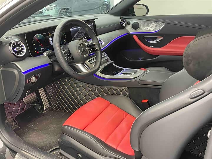 Фото 9 - Mercedes-Benz E-Class