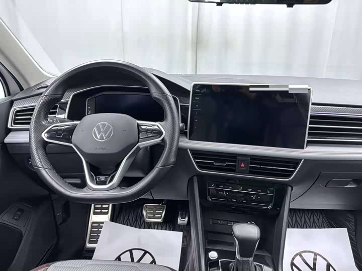 Фото 6 - Volkswagen Tiguan L Pro