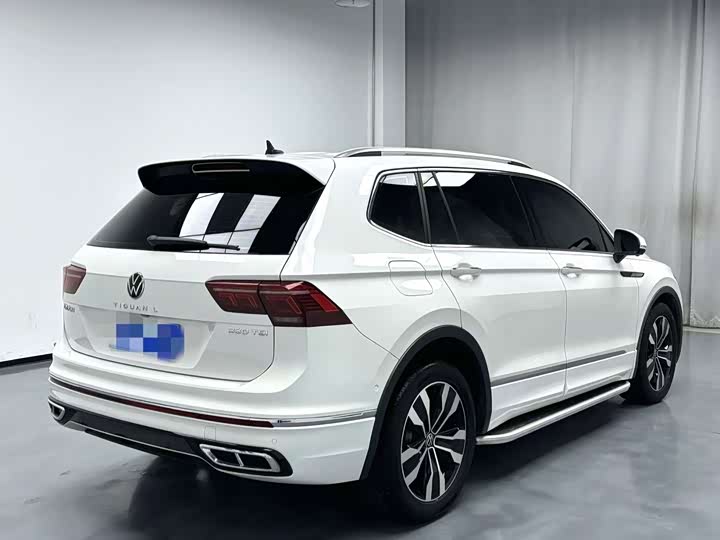 Фото 9 - Volkswagen Tiguan L Pro