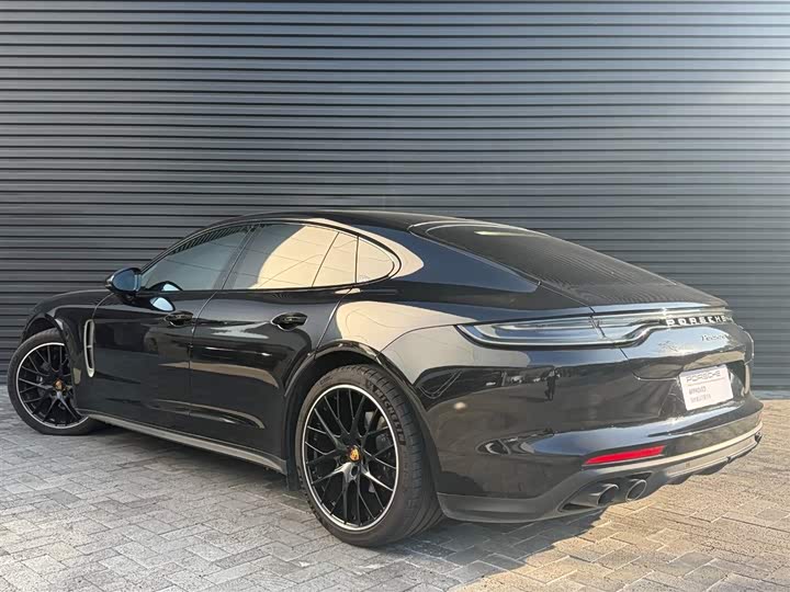 Фото 4 - Porsche Panamera