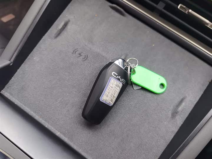 Фото 9 - BYD Qin L