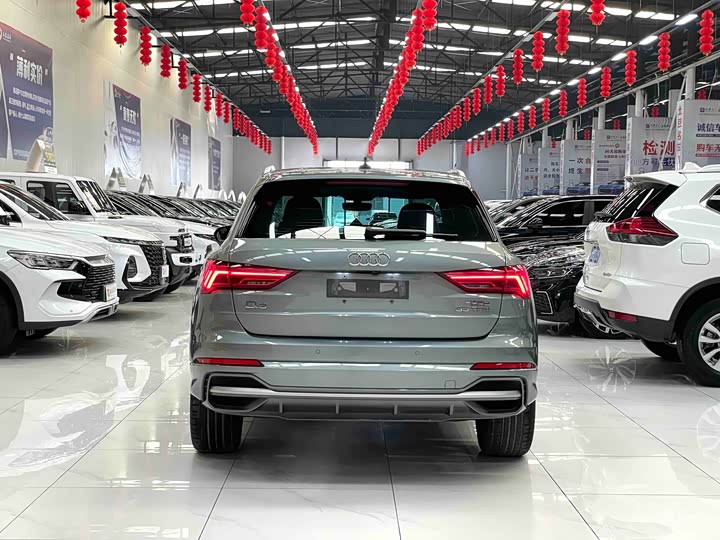 Фото 5 - Audi Q3