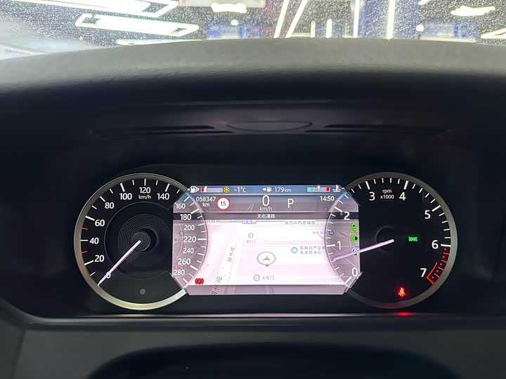 Фото 7 - Land Rover Range Rover Velar