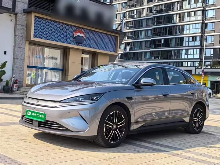 Фото 1 - BYD Qin L