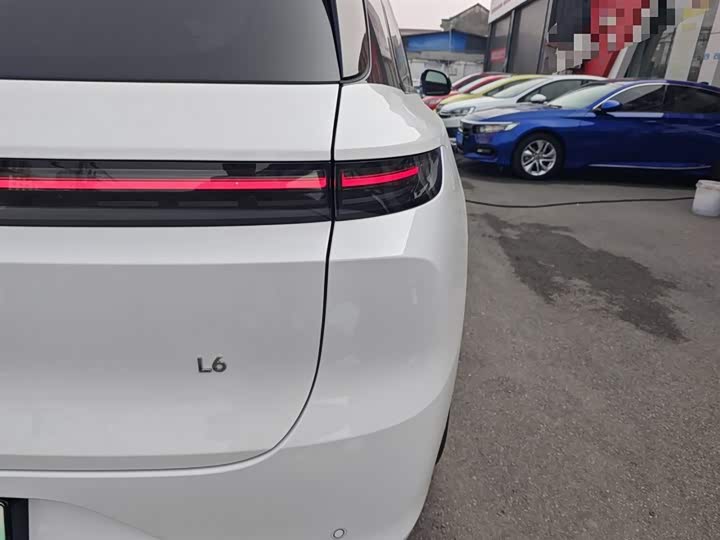 Фото 8 - LiXiang L6