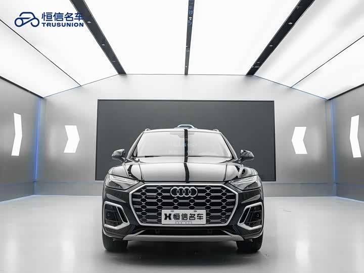 Фото 2 - Audi Q5L