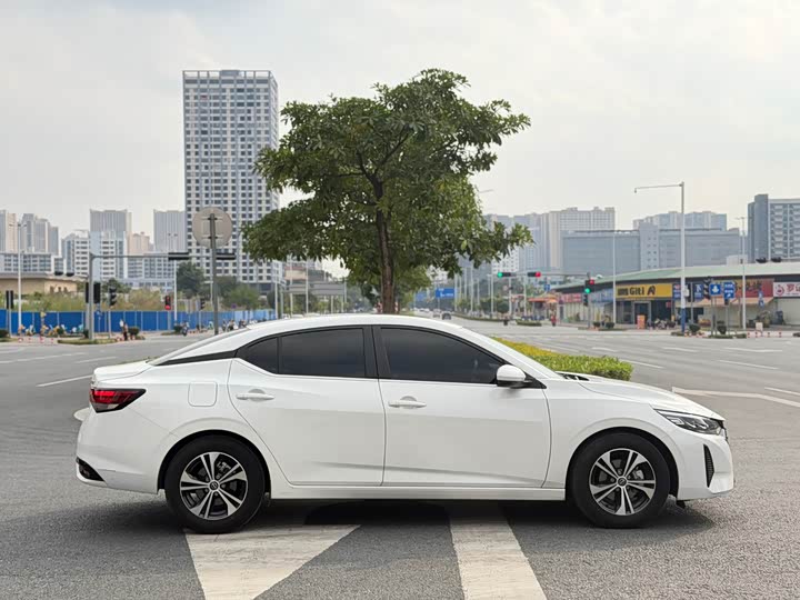 Фото 4 - Nissan Sylphy