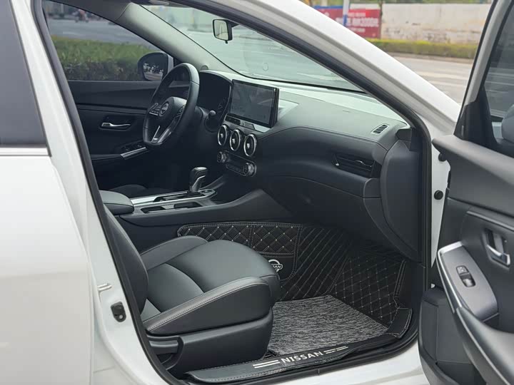 Фото 5 - Nissan Sylphy