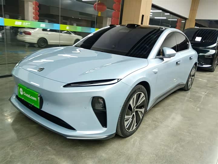 Фото 1 - Nio ET5