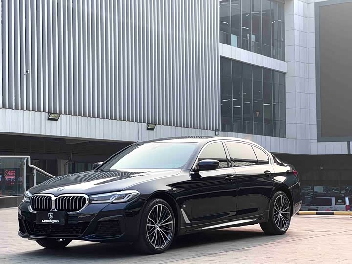 Фото 1 - BMW 5 Series