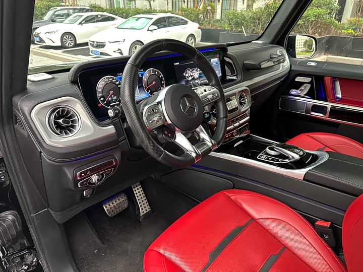 Фото 9 - Mercedes-Benz G-Class AMG