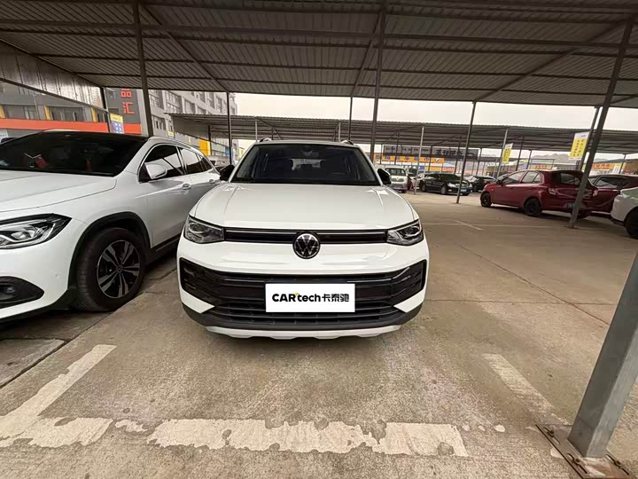 Фото 2 - Volkswagen Tharu