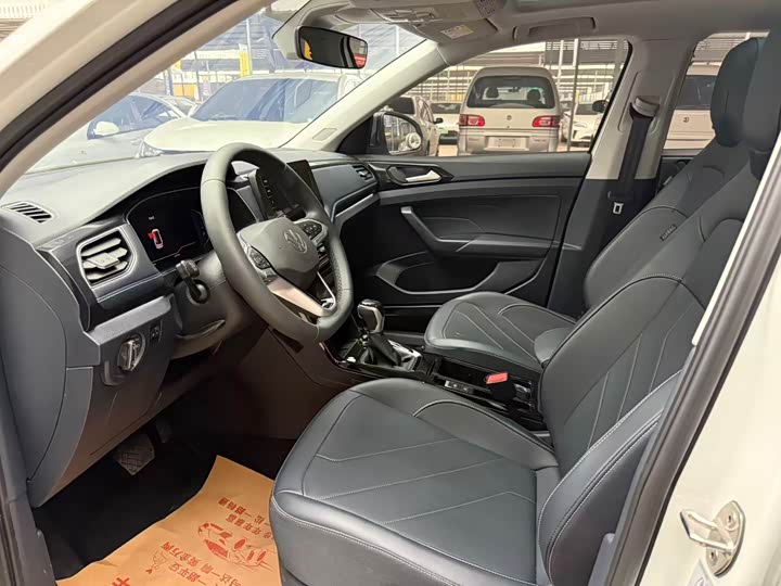 Фото 4 - Volkswagen Tharu