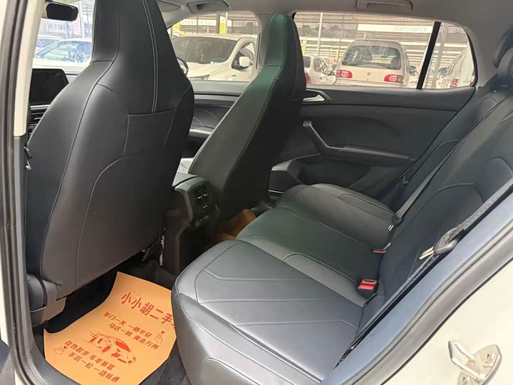 Фото 5 - Volkswagen Tharu