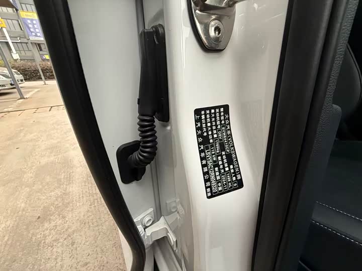 Фото 9 - Volkswagen Tharu