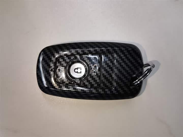 Фото 9 - Ford Explorer