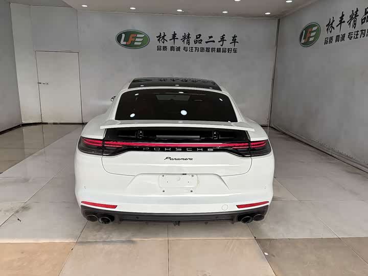 Фото 6 - Porsche Panamera