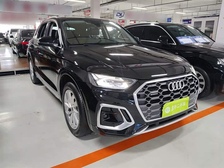 Фото 4 - Audi Q5L