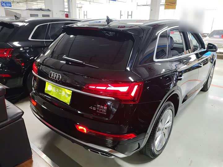 Фото 7 - Audi Q5L