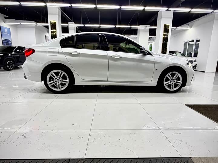 Фото 7 - BMW 1 Series