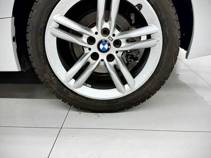 Фото 9 - BMW 1 Series