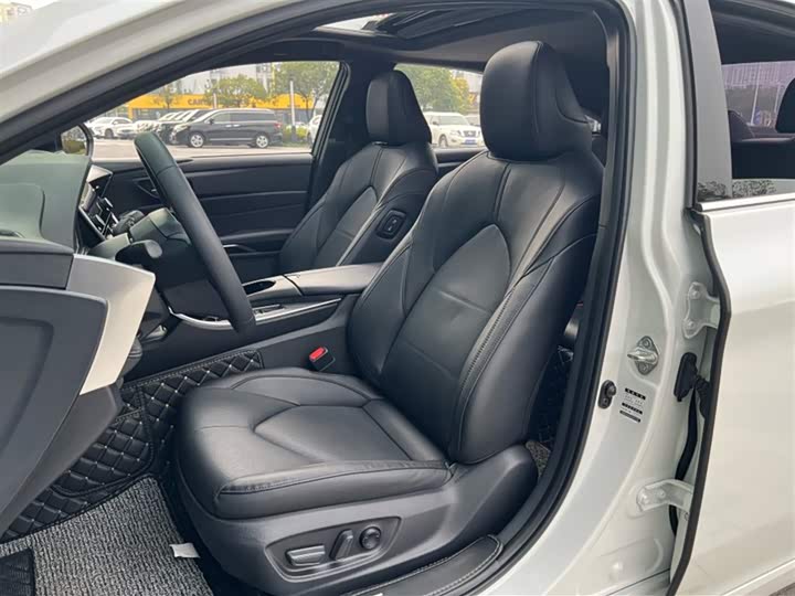 Фото 7 - Toyota Avalon