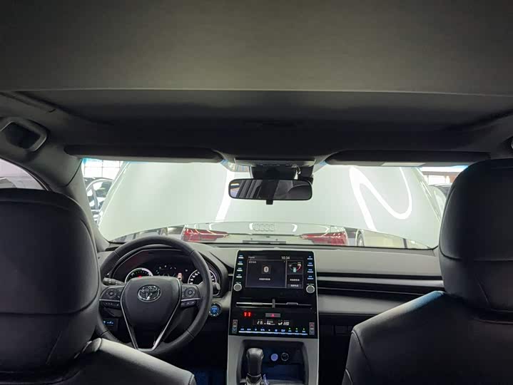 Фото 8 - Toyota Avalon