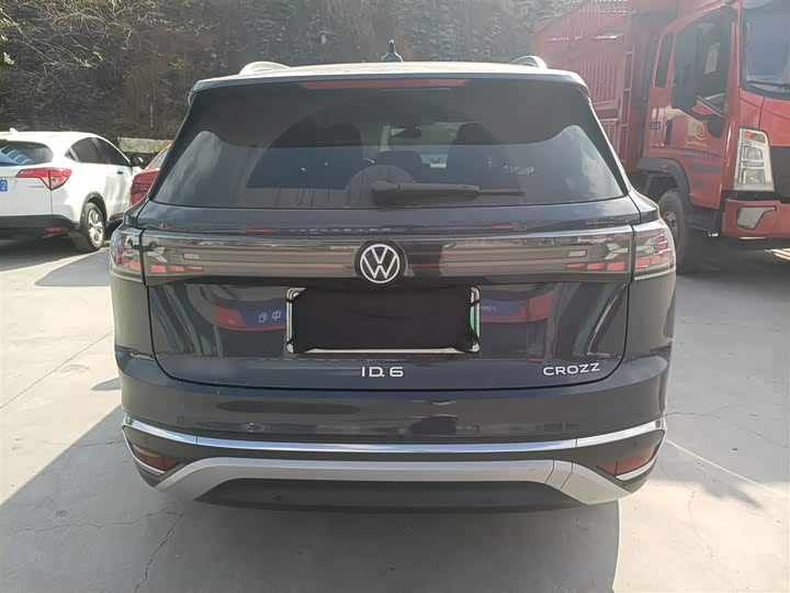 Фото 6 - Volkswagen ID.6 Crozz