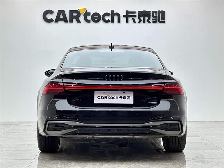 Фото 4 - Audi A7L