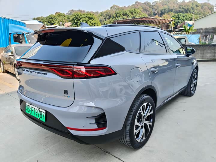 Фото 4 - BYD Tang Hybrid/EV