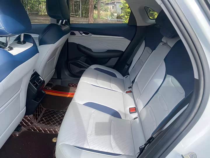 Фото 5 - Geely Preface